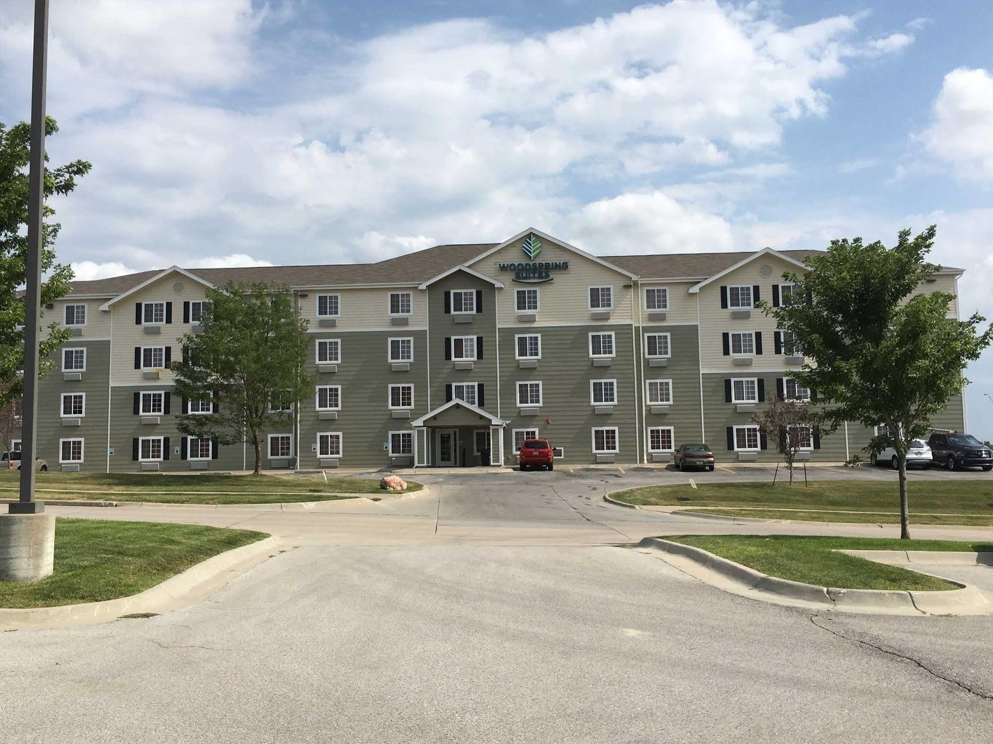 Extended Stay America Select Suites - Omaha - Southwest ラ・ビスタ エクステリア 写真